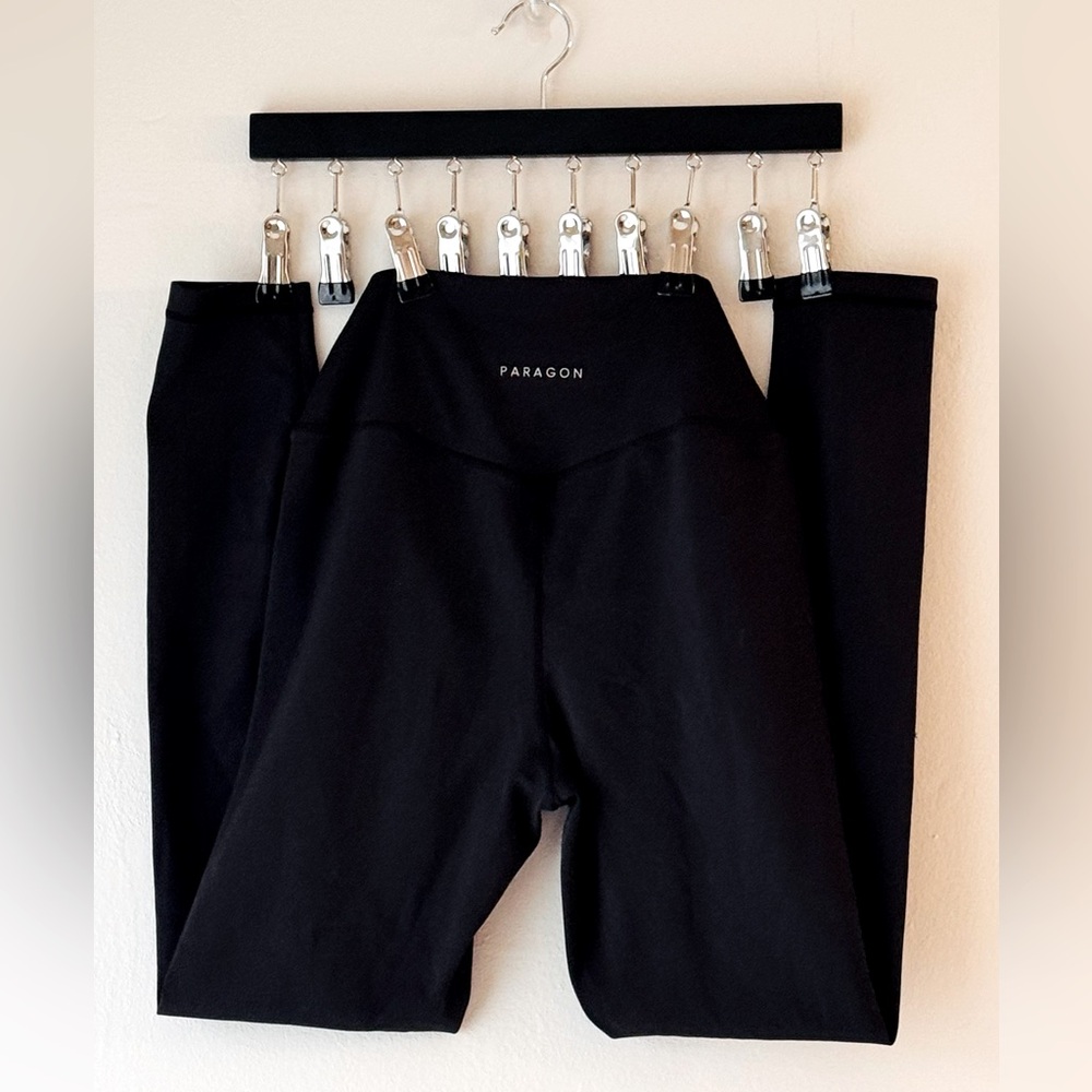 PARAGON Black Leggings with Stretchy Fabric and Elastic Waistband (Lg)